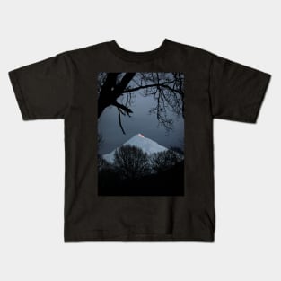 'Alpenglow on Schiehallion', Kinloch Rannoch, Perthshire. Kids T-Shirt